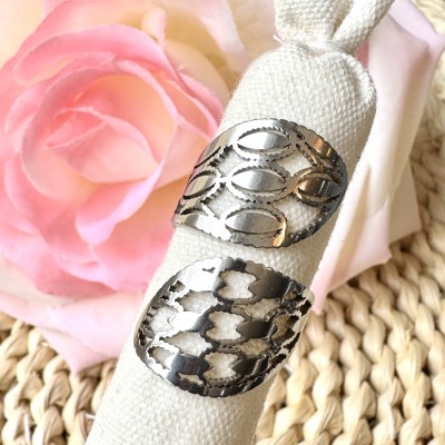 Bague Argentée Longue Rosaces