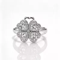 Bague trèfle cœurs sertie de zircons argentée