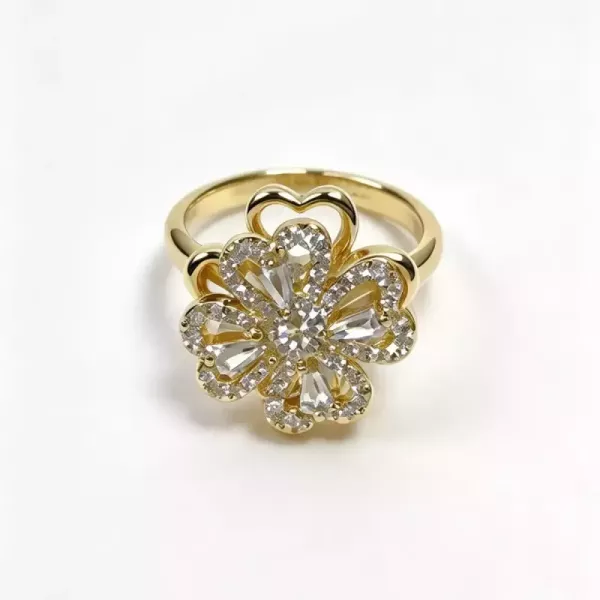 Bague trèfle cœurs sertie de zircons dorée