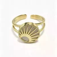 Bague ajustable soleil médaillon nacré dorée