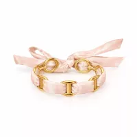 Bracelet ruban satin rose poudré et maillons marine dorés vue 2