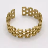Bague ajustable maille ajourée dorée