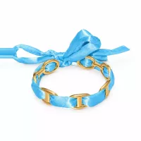 Bracelet ruban satin bleu ciel et maillons marine dorés